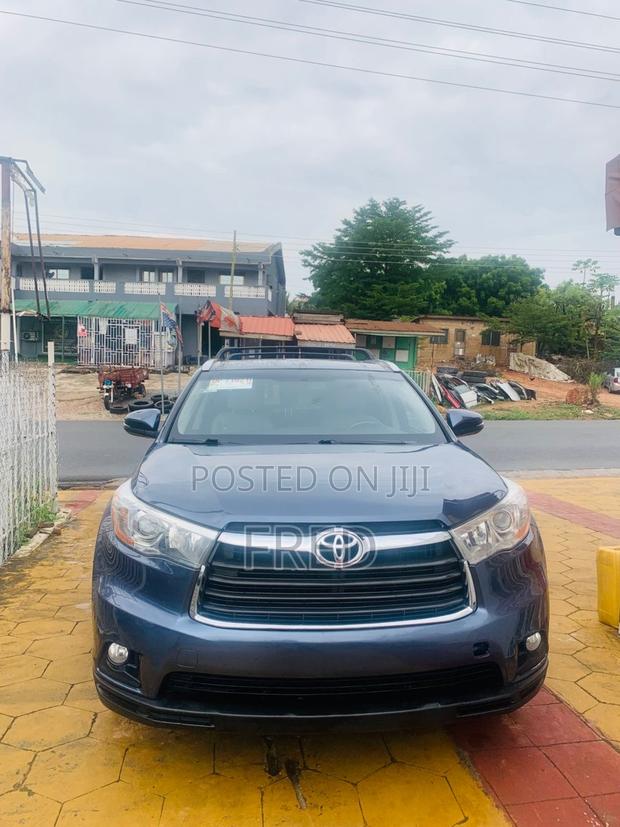 Toyota Highlander XLE V6 4x2 (3.5L 6cyl 6A) 2016 Blue