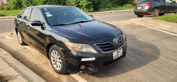 Toyota Camry LE 4dr Sedan (2.5L 4cyl 6AM) 2010 Black photo 4