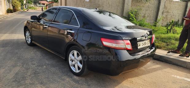 Toyota Camry LE 4dr Sedan (2.5L 4cyl 6AM) 2010 Black photo 2