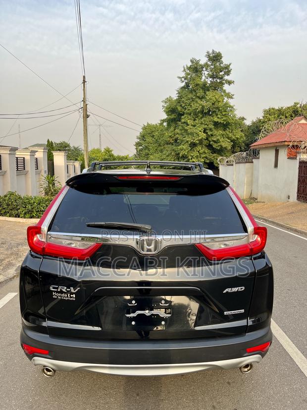 Honda CR-V Touring AWD 2019 Black photo 3