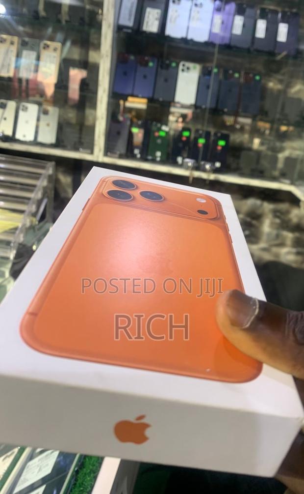 New Apple iPhone 17 Pro Max 256 GB Orange