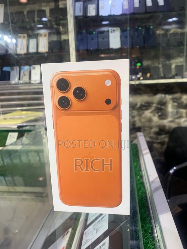 New Apple iPhone 17 Pro Max 256 GB Orange photo 2