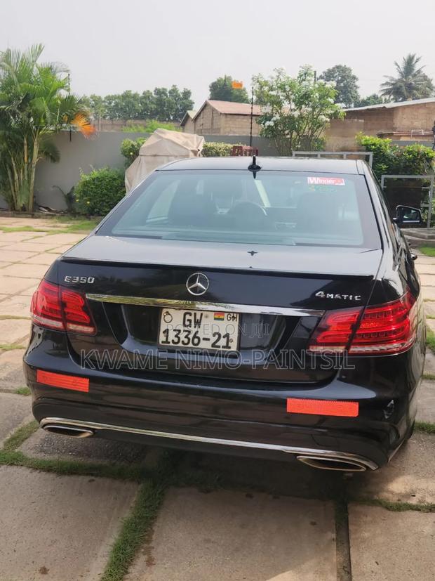 Mercedes-Benz E350 Base 4Matic Sedan AWD (3.5L 6cyl 7A) 2016 Black photo 3