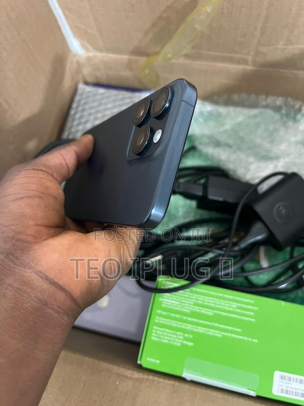 Apple iPhone 15 Pro Max 256 GB Black photo 3