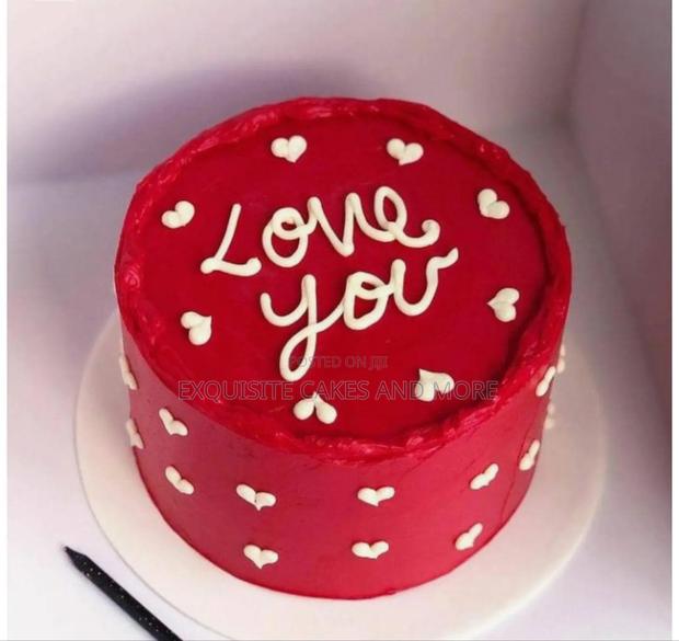Love Cake, 5 Inch · Photo 3