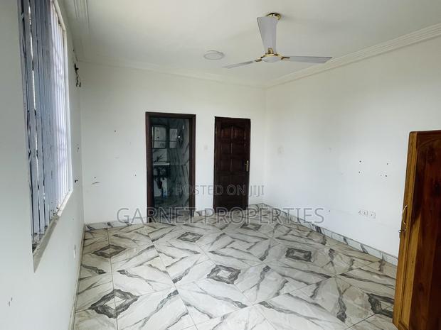 3bdrm Apartment in Garnet Properties, Nmai-Dzorn for rent photo 8