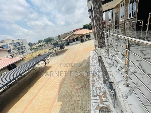 3bdrm Apartment in Garnet Properties, Nmai-Dzorn for rent photo 11