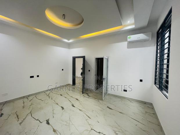 2bdrm Apartment in Garnet Properties, Airport Residential Area for rent photo 8