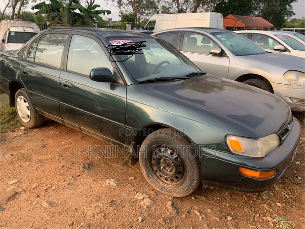 Toyota Corolla 1998 Green photo 6
