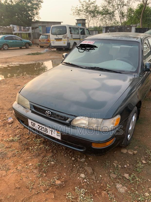 Toyota Corolla 1998 Green