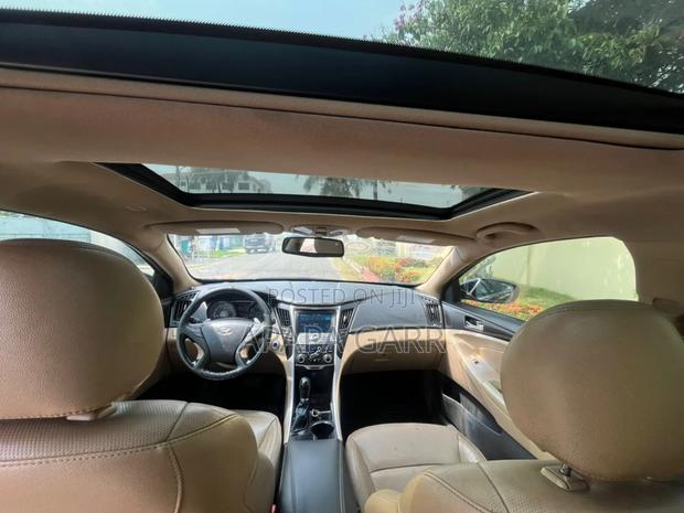Hyundai Sonata 2013 Black photo 7