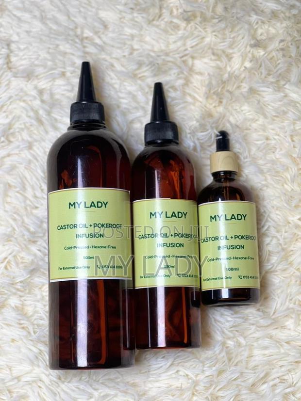 Castor Oil Infused With Pokeroot · Photo 2