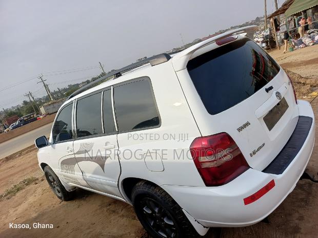 Toyota Highlander 2026 White photo 7