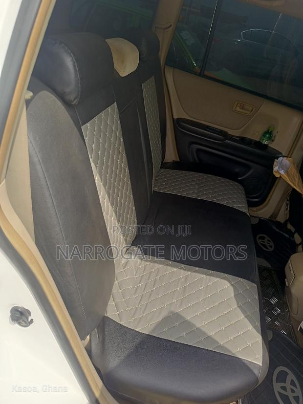 Toyota Highlander 2026 White photo 9
