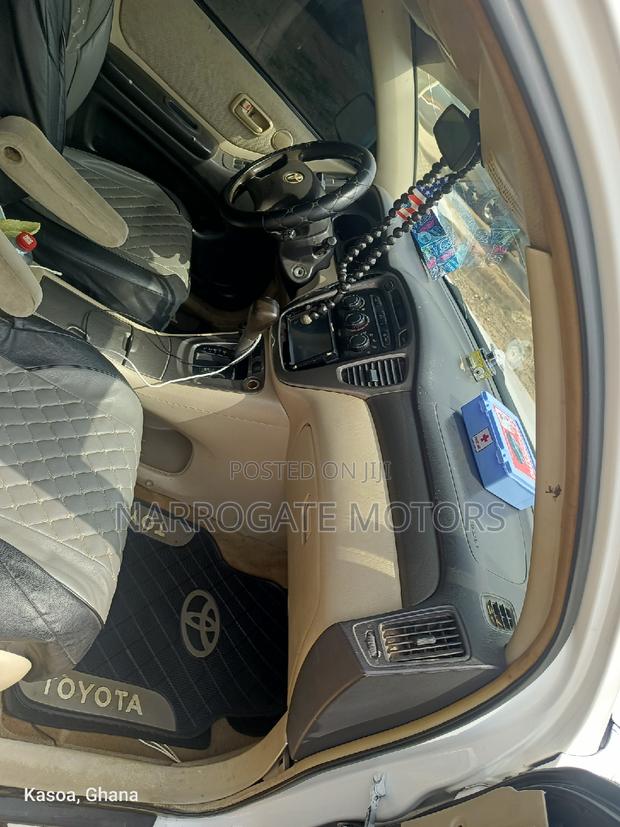 Toyota Highlander 2026 White photo 6