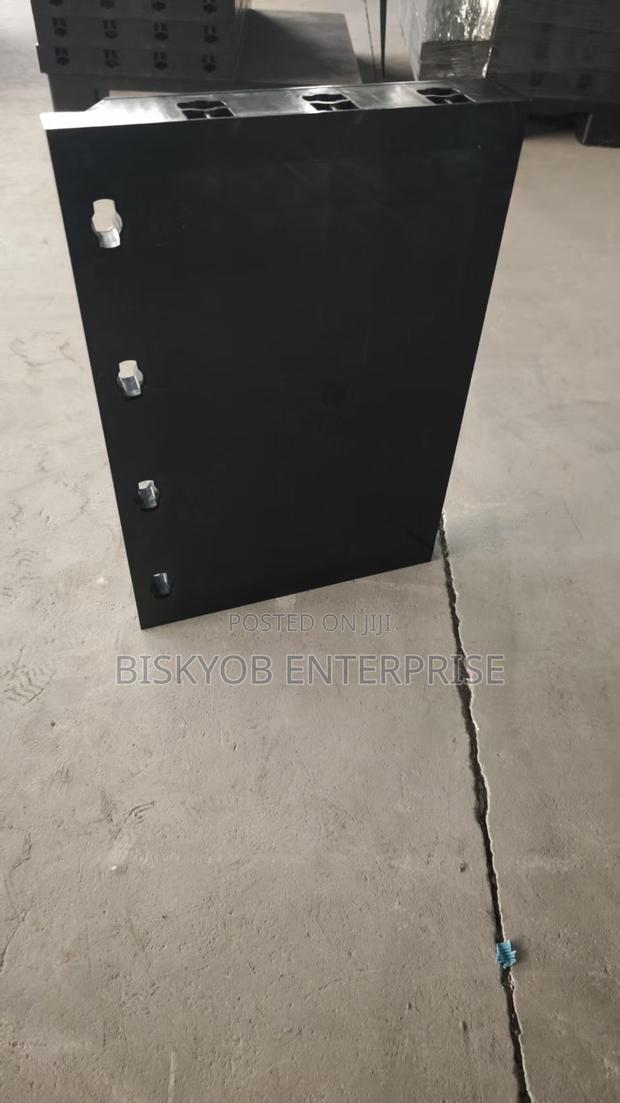 Adjustable Square Pilars