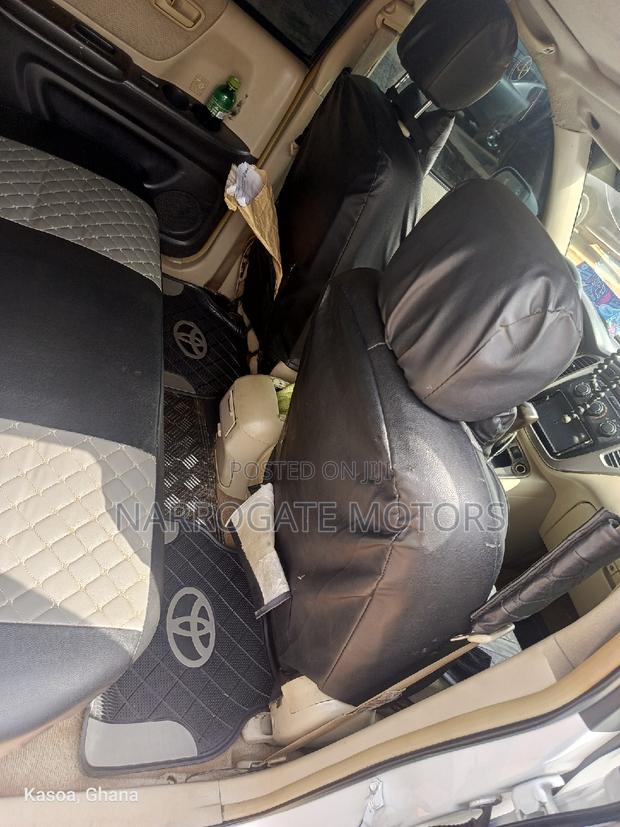 Toyota Highlander 2026 White photo 11