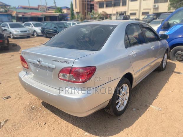 Toyota Corolla Altis 2009 Gray photo 3