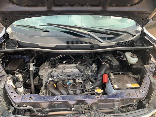 Toyota Voxy 2013 Beige