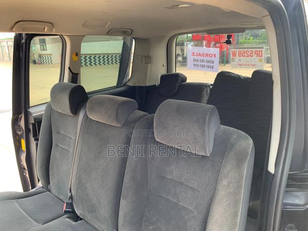 Toyota Voxy 2013 Beige