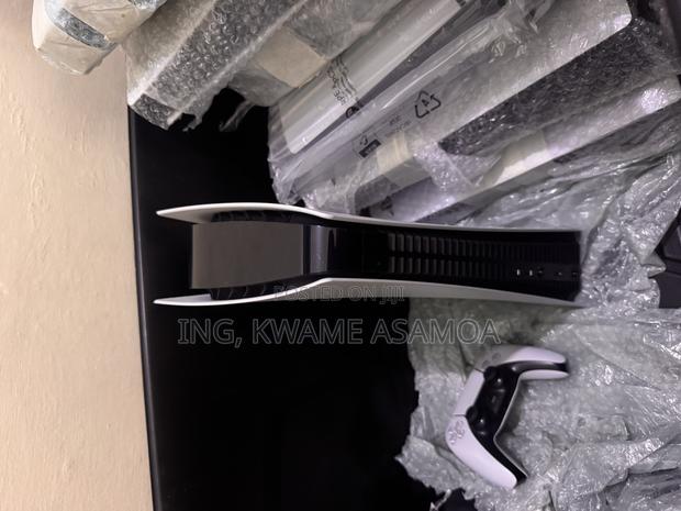 Playstation 5 Fat Digital Uk Used photo 2