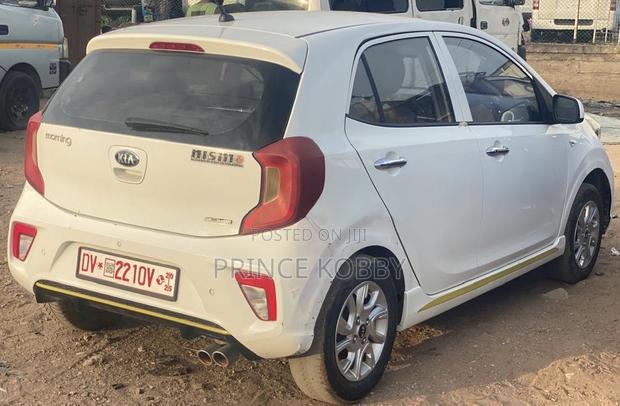 Kia Morning 2019 White photo 5