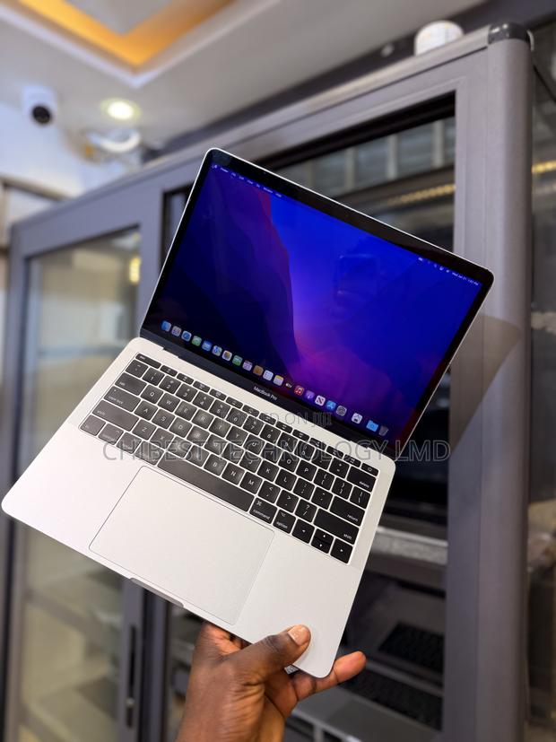 Laptop Apple MacBook Pro 2016 8GB Intel Core i5 SSD 256GB photo 2