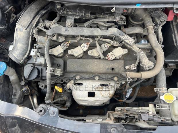 Toyota Yaris 2010 Black photo 10