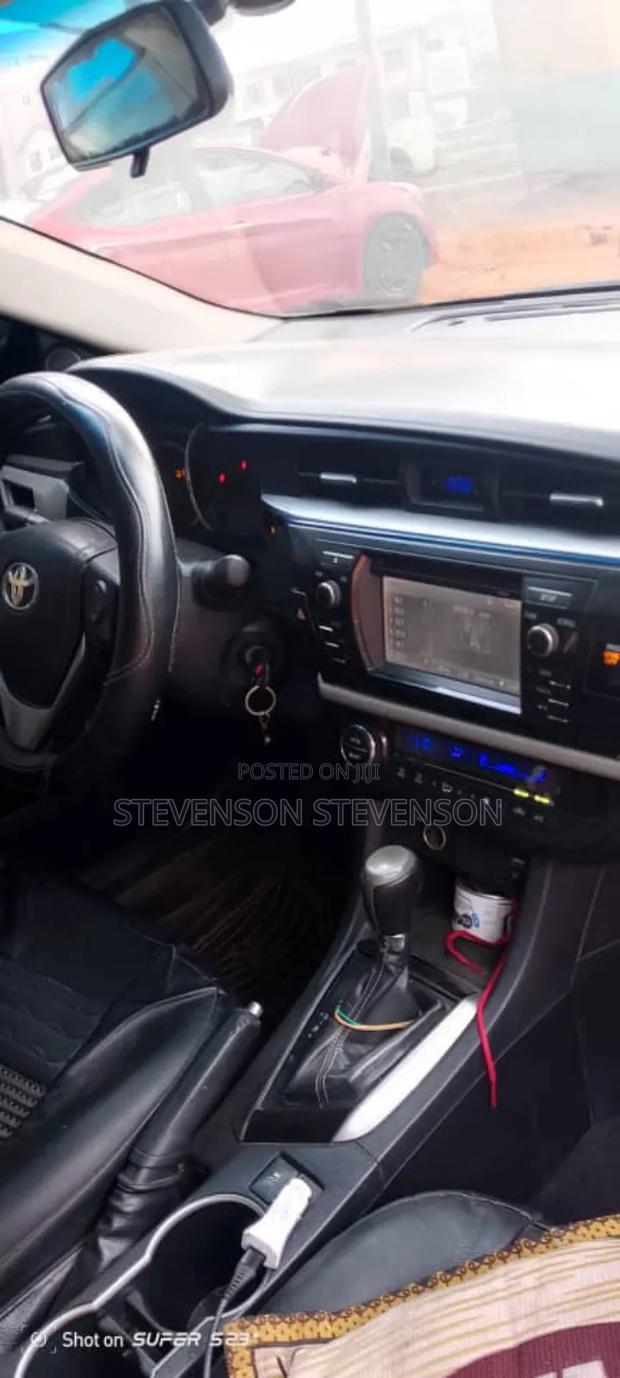 Toyota Corolla LE Eco Premium 4dr Sedan (1.8L 4cyl CVT) 2014 Black