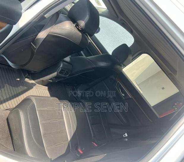 Honda CR-V Touring AWD 2020 White