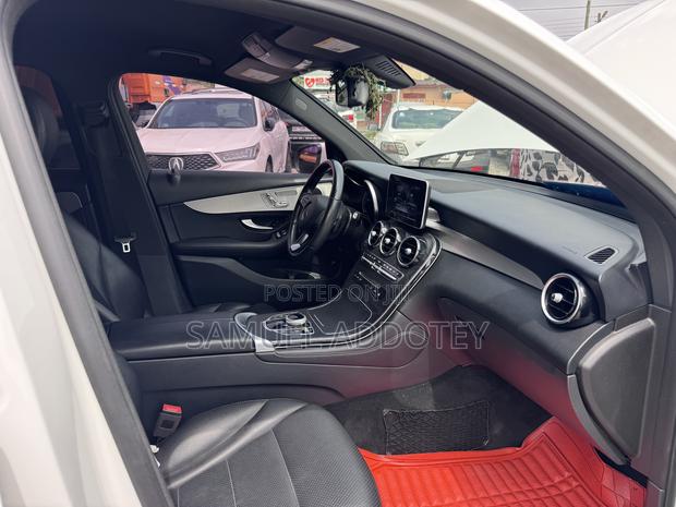 Mercedes-Benz GLC-Class 2019 White