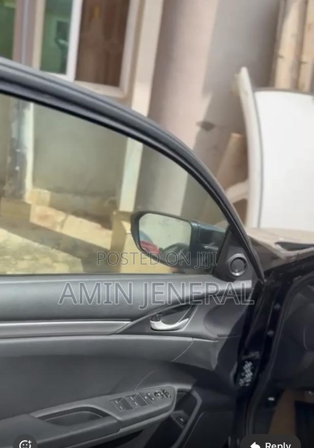 Honda Civic 2021 Black photo 5