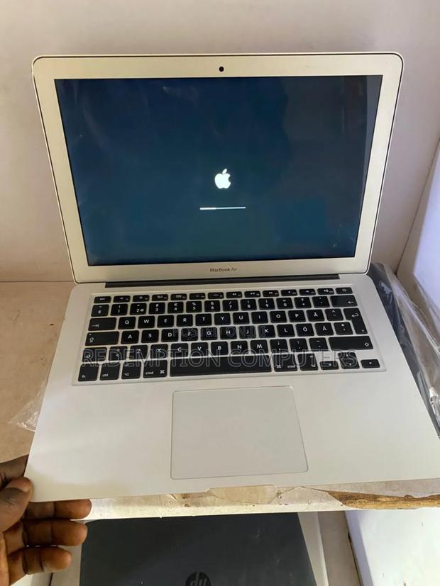Laptop Apple MacBook Air 4GB Intel Core I5 SSD 128GB photo 2