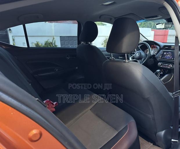 Nissan Versa 1.6 SR 2020 Orange