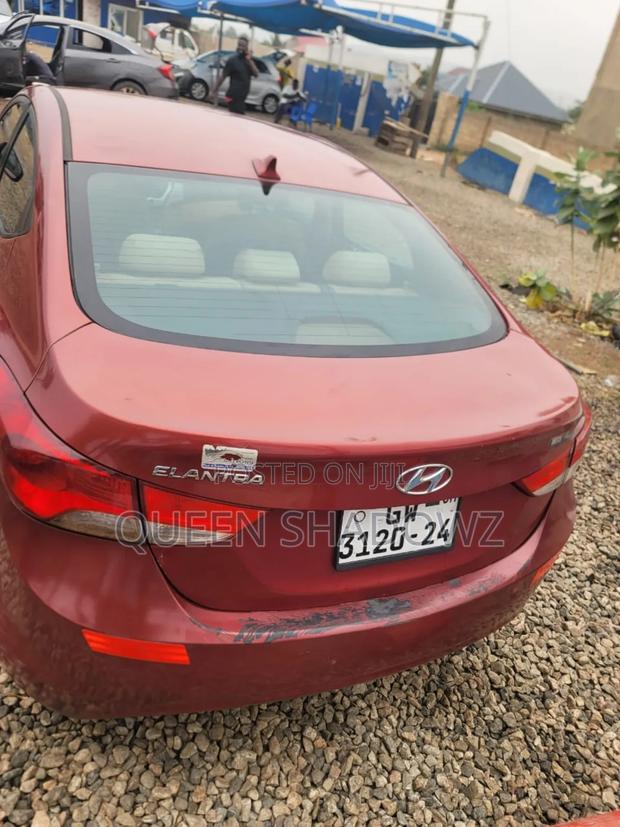 Hyundai Elantra GLS Sedan FWD (1.8L 4cyl 6A) 2013 Red photo 2