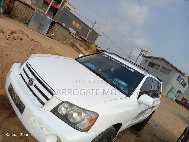 Toyota Highlander 2026 White photo 12