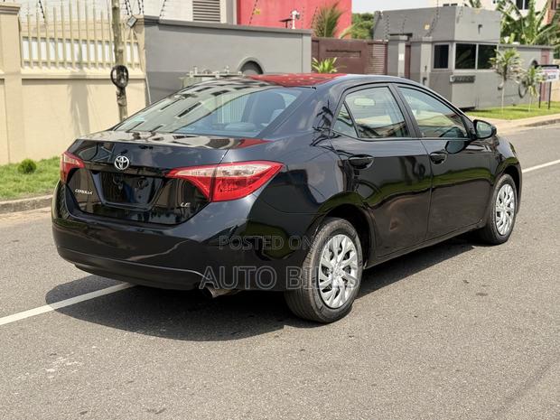 Toyota Corolla LE 4dr Sedan (1.8L 4cyl CVT) 2017 Black