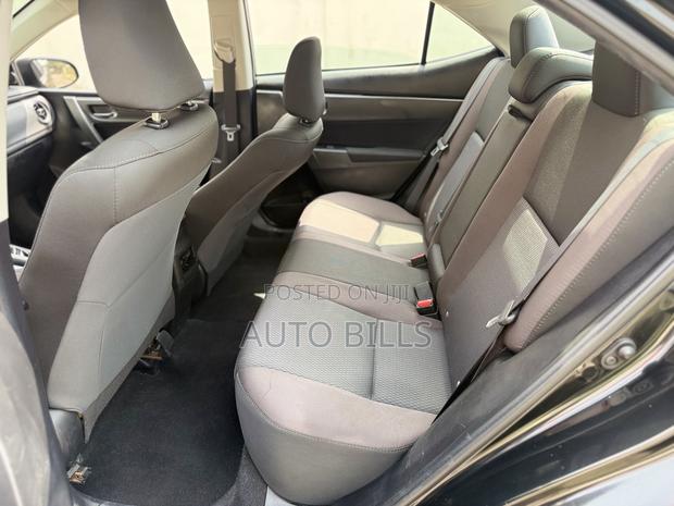 Toyota Corolla LE 4dr Sedan (1.8L 4cyl CVT) 2017 Black