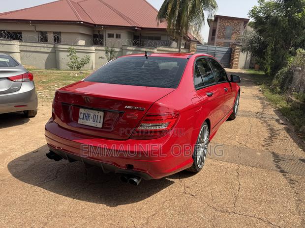 Mercedes-Benz C250 2014 Red photo 10