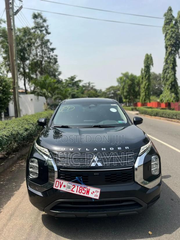 Mitsubishi Outlander SE 2022 Black