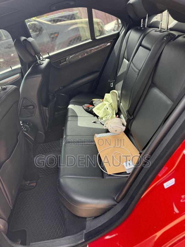 Mercedes-Benz C250 2014 Red
