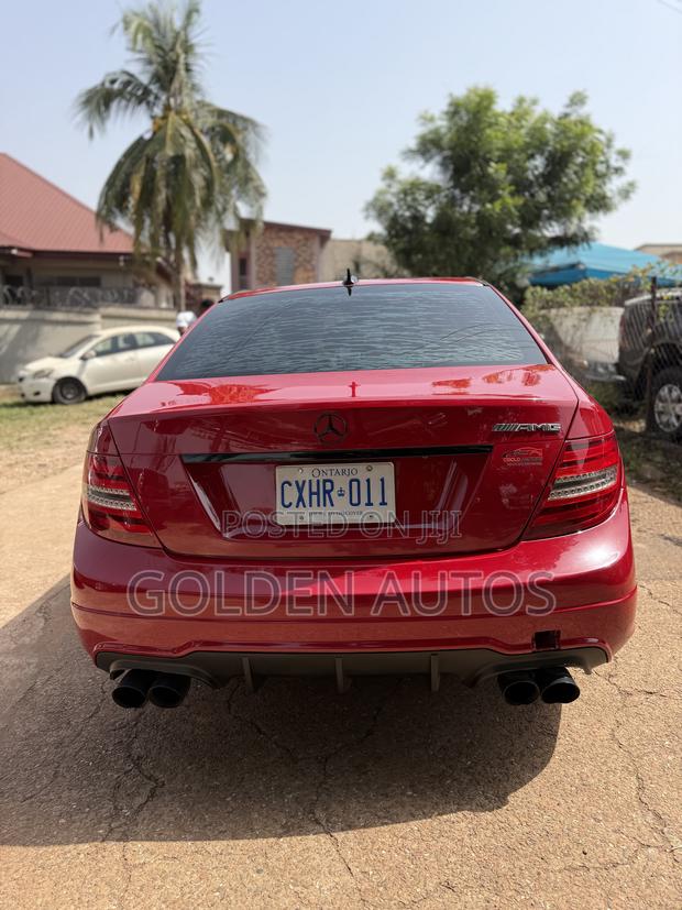 Mercedes-Benz C250 2014 Red
