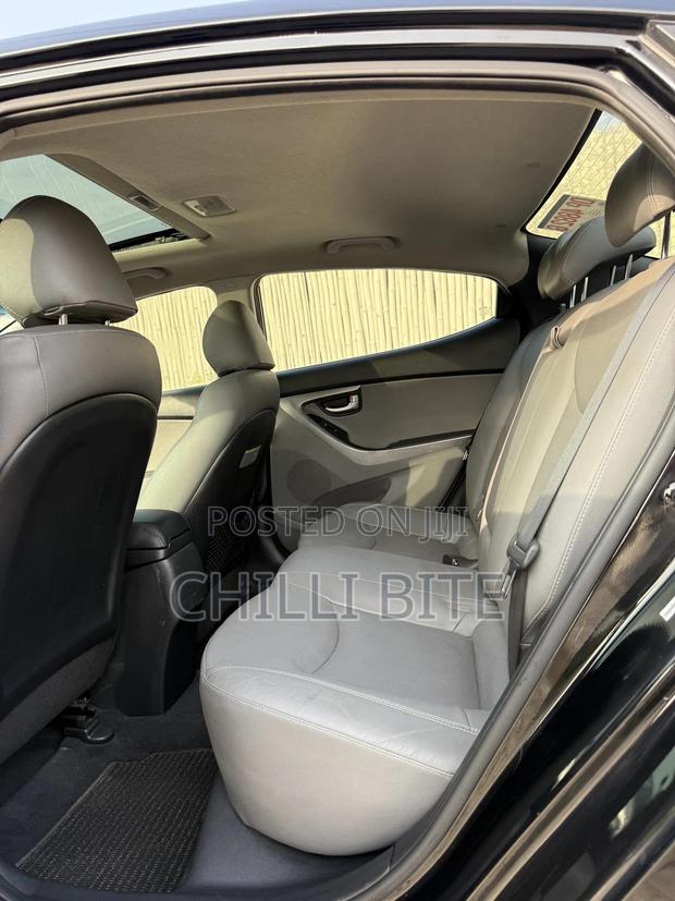 Hyundai Elantra Limited 4dr Sedan (1.8L 4cyl 6A) 2015 Black photo 5
