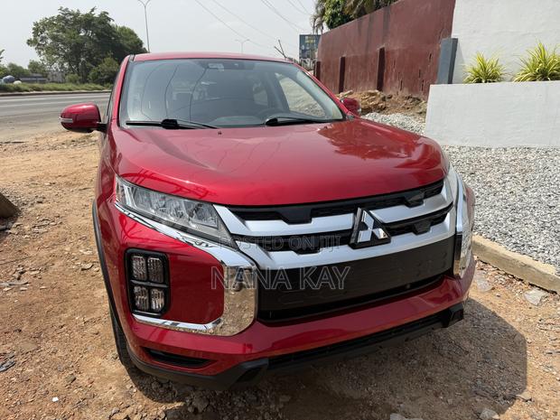 Mitsubishi Outlander SE 2022 Red