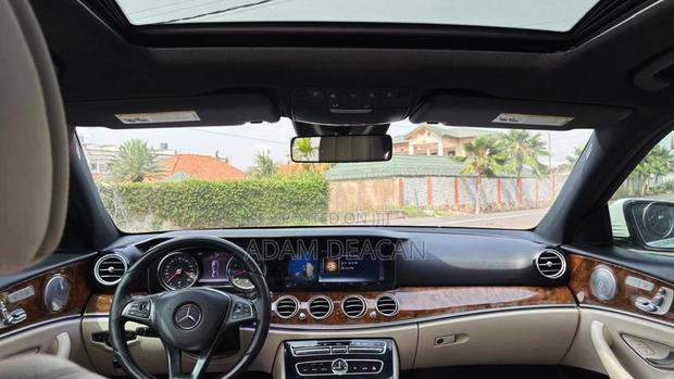 Mercedes-Benz E300 2017 White