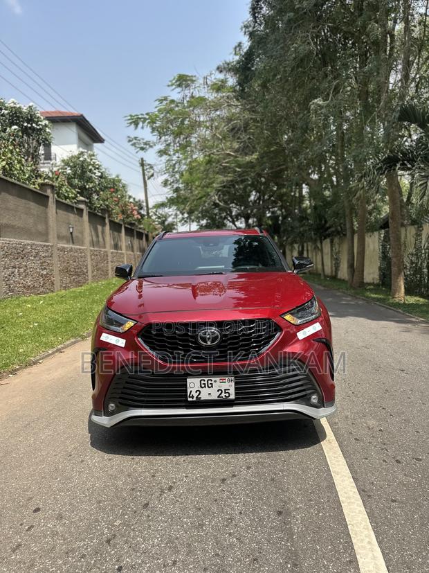 Toyota Highlander XSE 2021 Burgundy