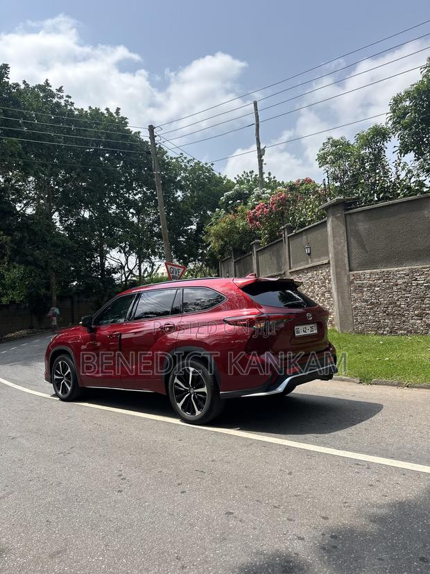 Toyota Highlander XSE 2021 Burgundy