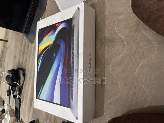Laptop Apple MacBook 2019 16GB Intel Core I9 SSD 1T photo 4