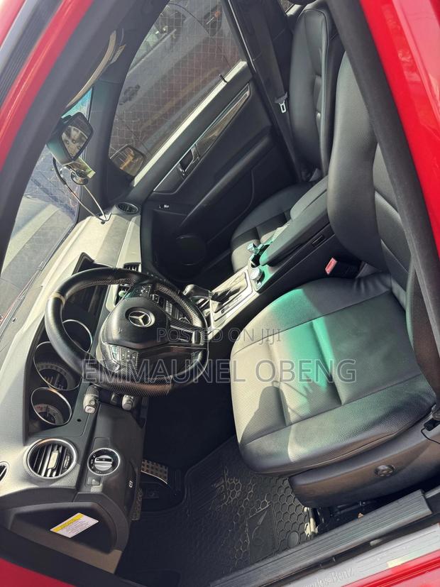 Mercedes-Benz C250 2014 Red photo 7