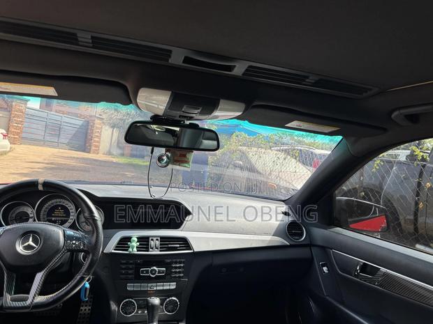 Mercedes-Benz C250 2014 Red photo 8